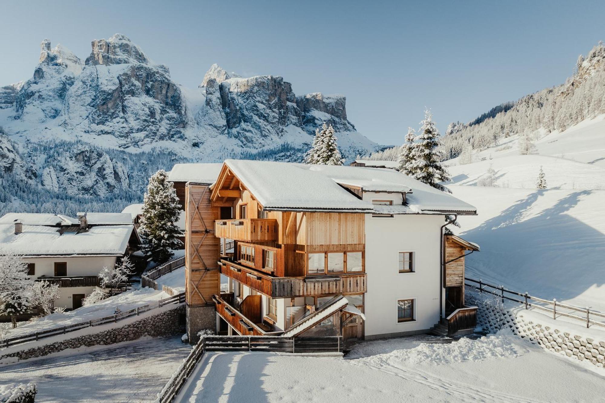 Residence Costa Burjada コルフォスコ エクステリア 写真